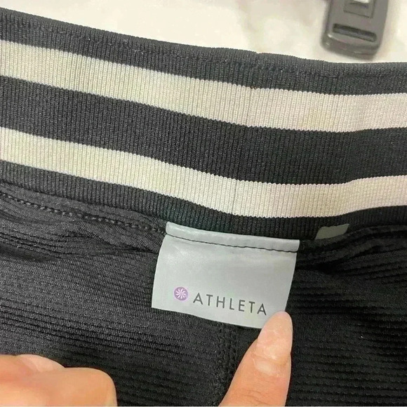 Athleta Black Striped Waistband Skort Skirt 6 - Picture 4 of 5
